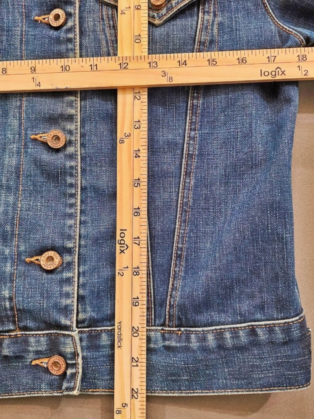 GAP Classic Blue Denim Trucker Jacket | Women's | Button Front | Vintage Wash - Picture 7 of 7